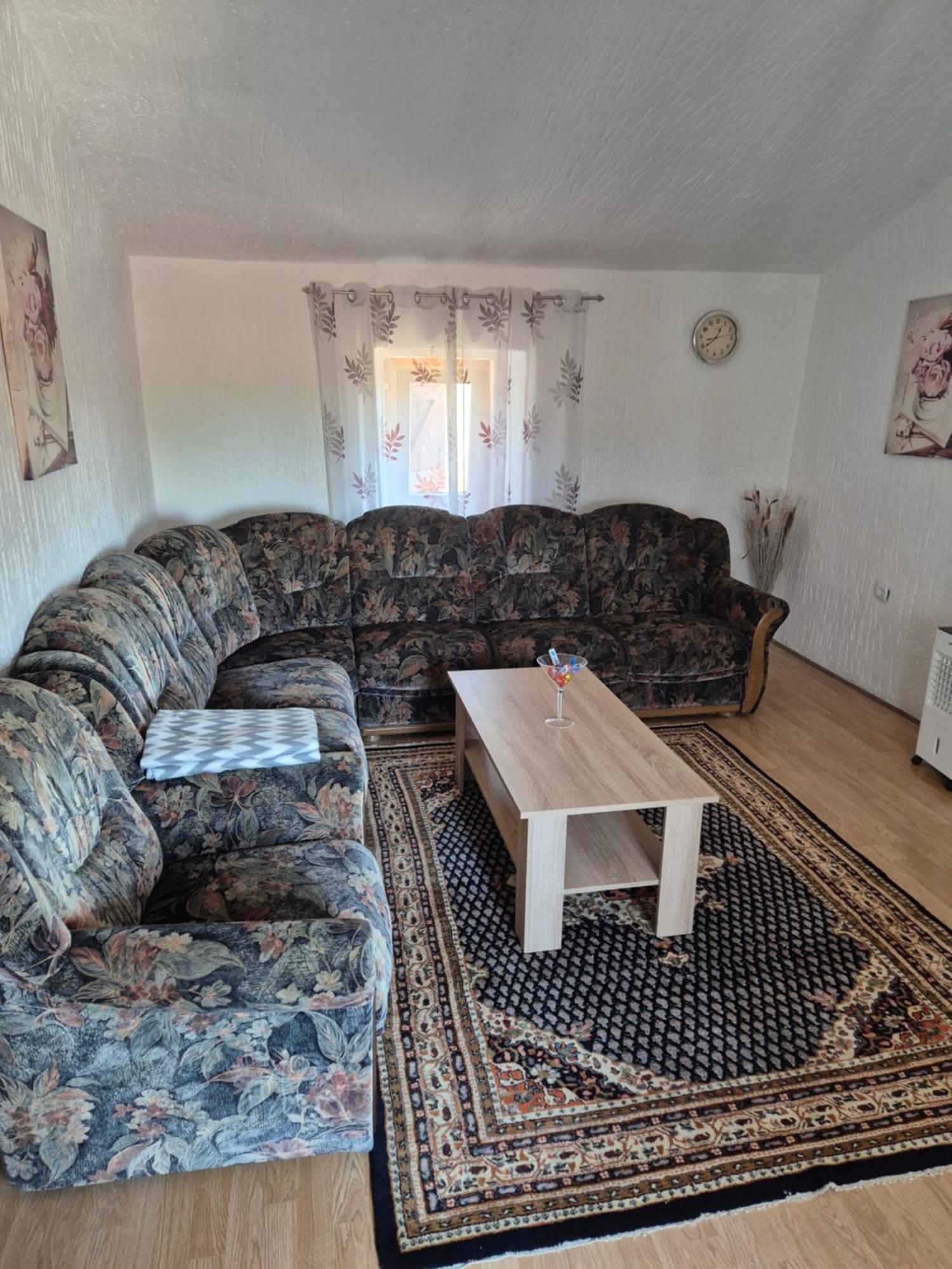 Apartman Nena Cepljani Bagian luar foto