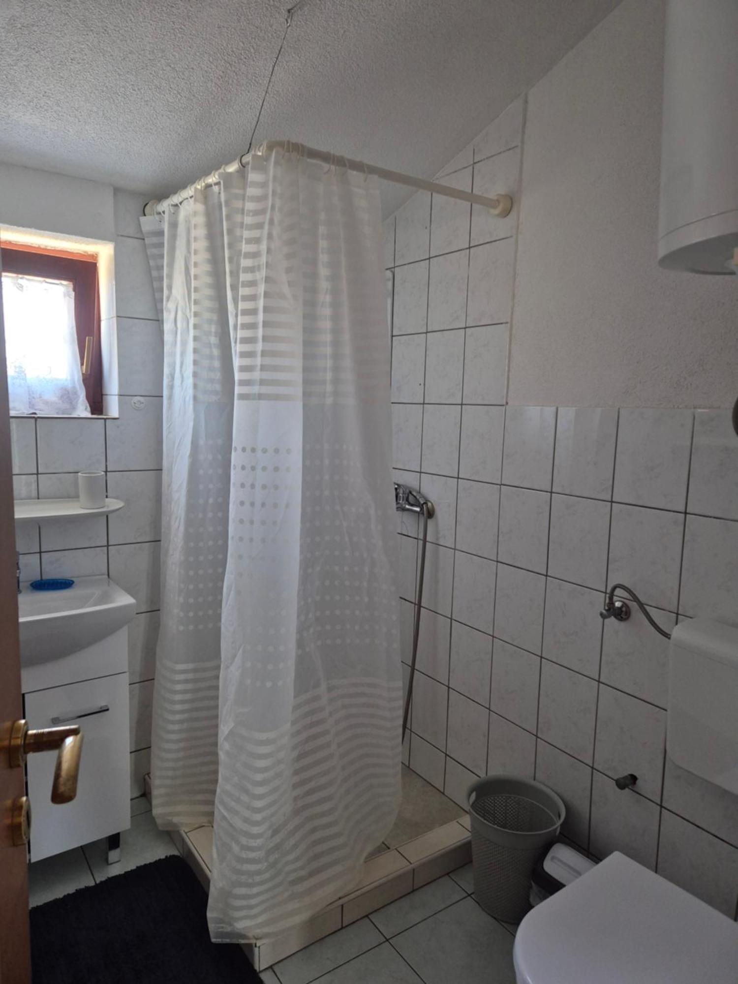 Apartman Nena Cepljani Bagian luar foto